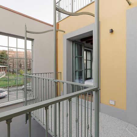 Modern Apartment In Milan With Balcony 외부 사진